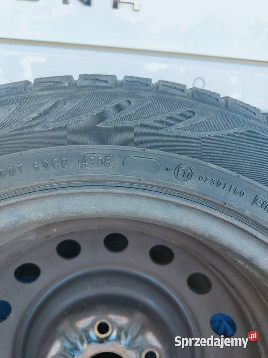 Komplet kół 205x55 R16 Toyota Piotrków Trybunalski sprzedam