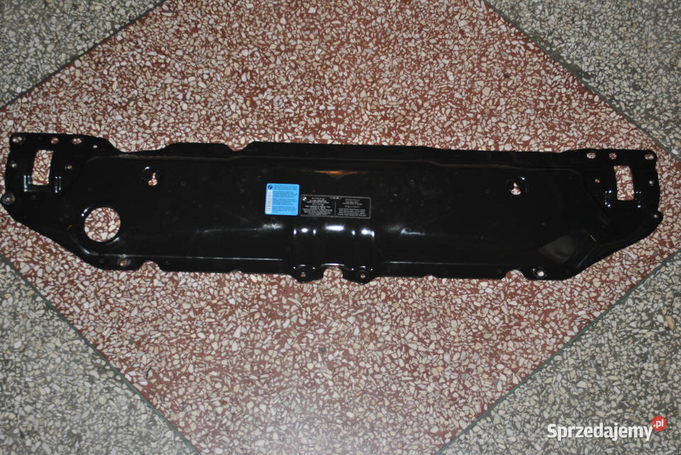 Pas przedni góra BMW E60 E61 E60LCI E61 LCI Karoseria Poręba
