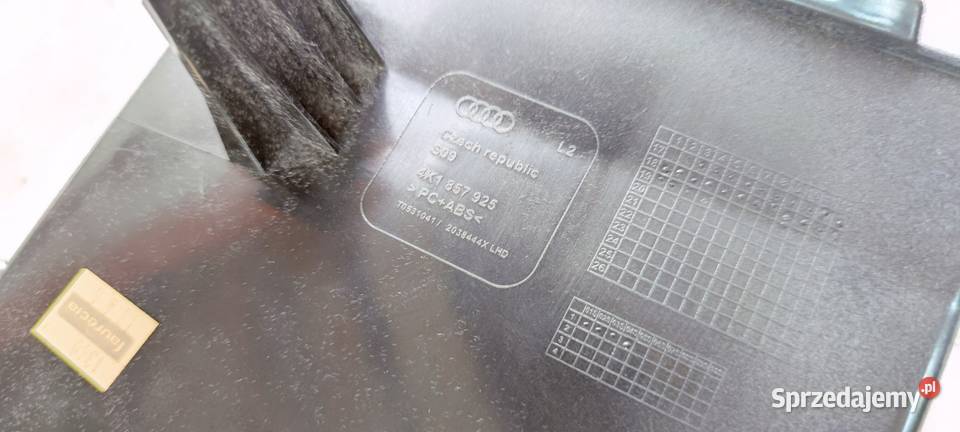 PÓŁKA SCHOWEK DESKI LEWY AUDI A6 C8 4K1857925 osobowe Przystajń