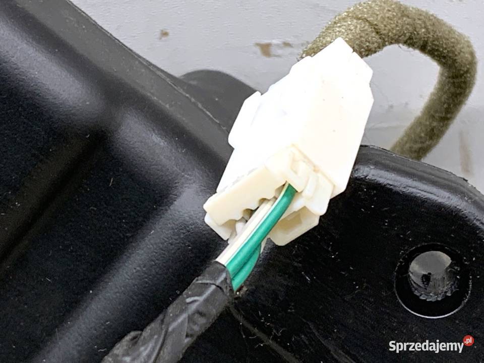 SUBWOOFER JEEP GRAND CHEROKEE WK 05064610A osobowe sprzedam