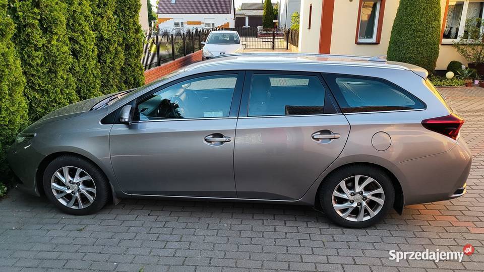Toyota Auris Kombi 1600ccm 132 lpg 65l na 100 Orzechowo