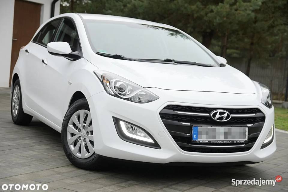 HYUNDAI i30 LIFT 14 Benzyna 100 DOHC Z Niemiec nawigacja świętokrzyskie Niwy