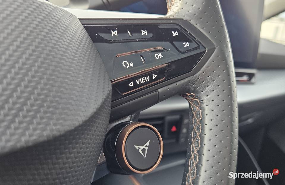 Cupra Born 231 pełna HUD Masaże szklany dach Łódź