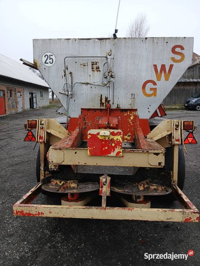 Rozsiewacz wapna Unsin 12 t sprzedam