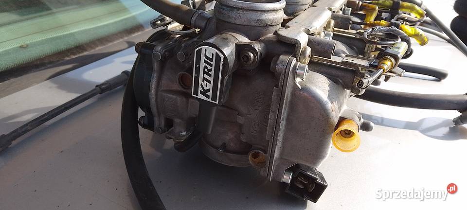 Kawasaki ZR7 Gaźniki kompletne Cieszków sprzedam