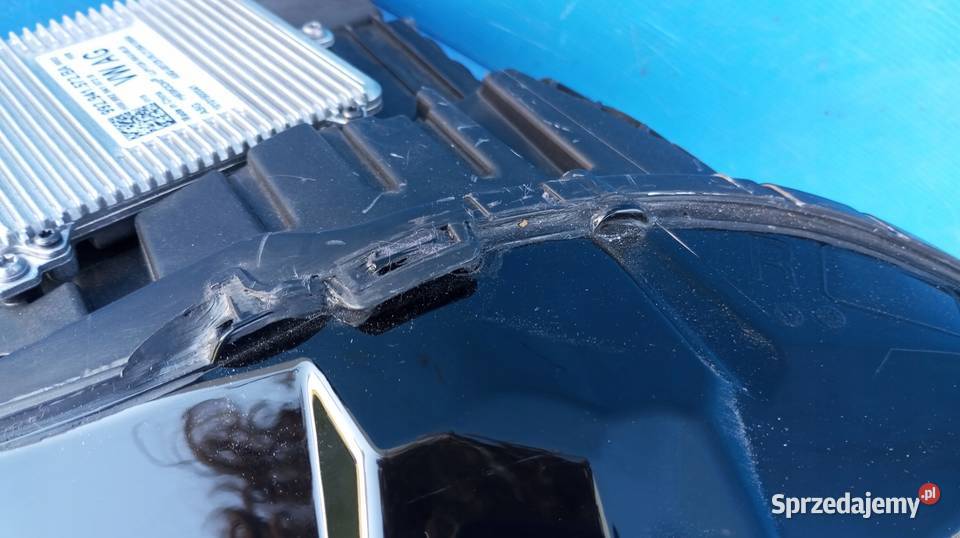 LAMPA PRAWY PRZÓD 9J1941032G PORSCHE TAYCAN 9J1 osobowe Nowy Tomyśl