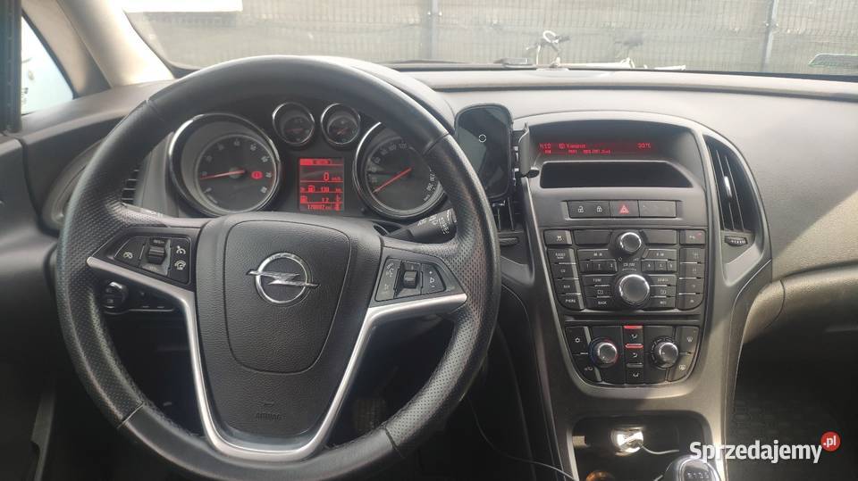 Opel Astra J 16 LPG benzyna wielofunkcyjna kierownica Małopole