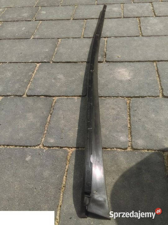 VOLKSWAGEN B8 2014 LISTWA BOCZNA LEWA Kozubszczyzna