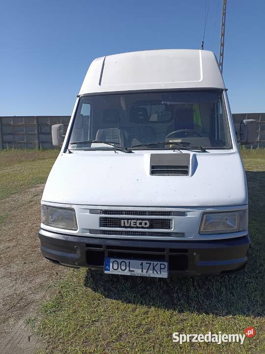 Samochód dostawczy bus IVECO 3510 blaszanka nieuszkodzony Praszka