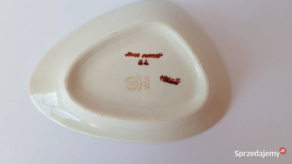 Porcelitowa popielniczka pikasiak Look Chodzież