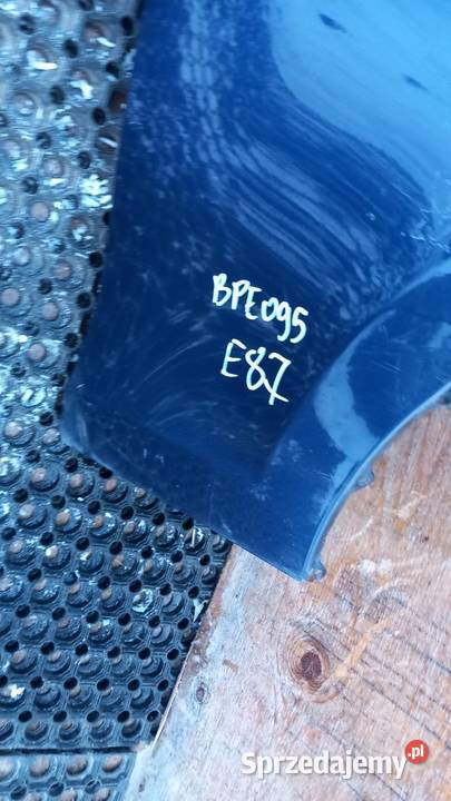 BMW E87 BŁOTNIK PRZÓD PRAWY A76 wielkopolskie Zbierkowo