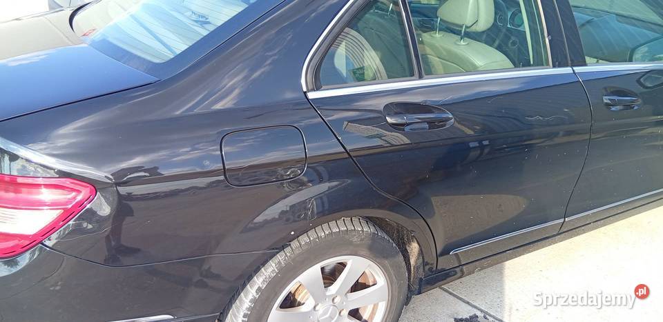 Zamienię Mercedesa W204 22 CDI 2008 na MINI manualna Korytów