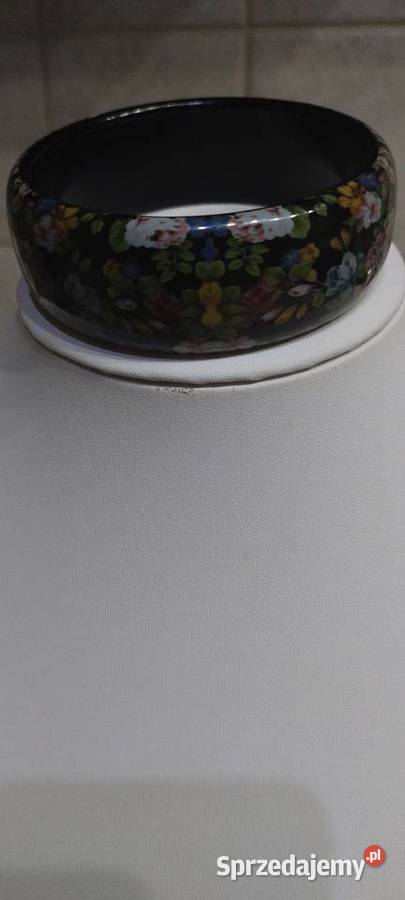 Bransoletka w kwiatki