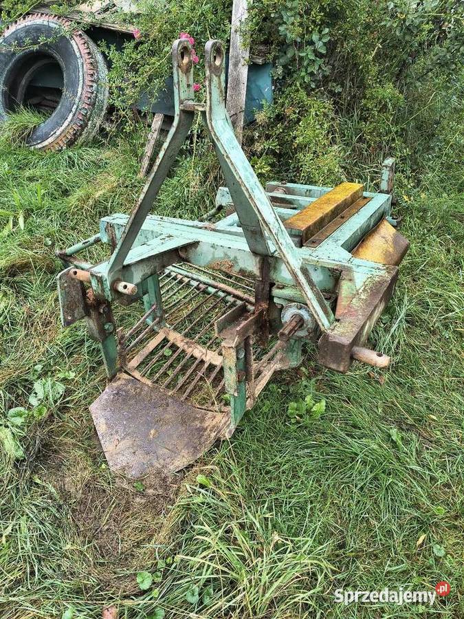 Kopaczka wibracyjna agromet boczna nieuszkodzony Blizne