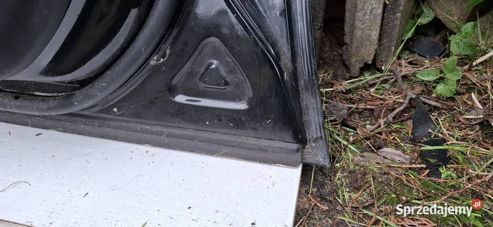 Drzwi prawe przód cls 500 w219 219 prawie Karoseria Gołębiówka sprzedam