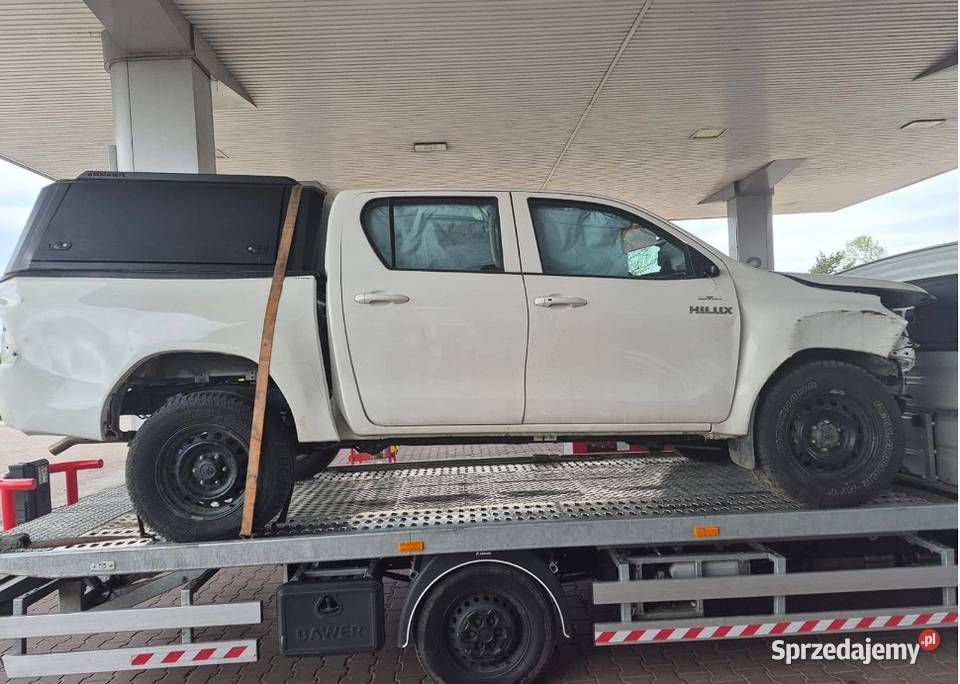 Toyota Hilux 28 D4D Double Cab SR5 4x4 Hilux Olsztyn