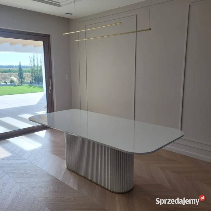 STÓŁ FUNDIO lamel półwałek AKANT Meble małopolskie Gierałtowiczki