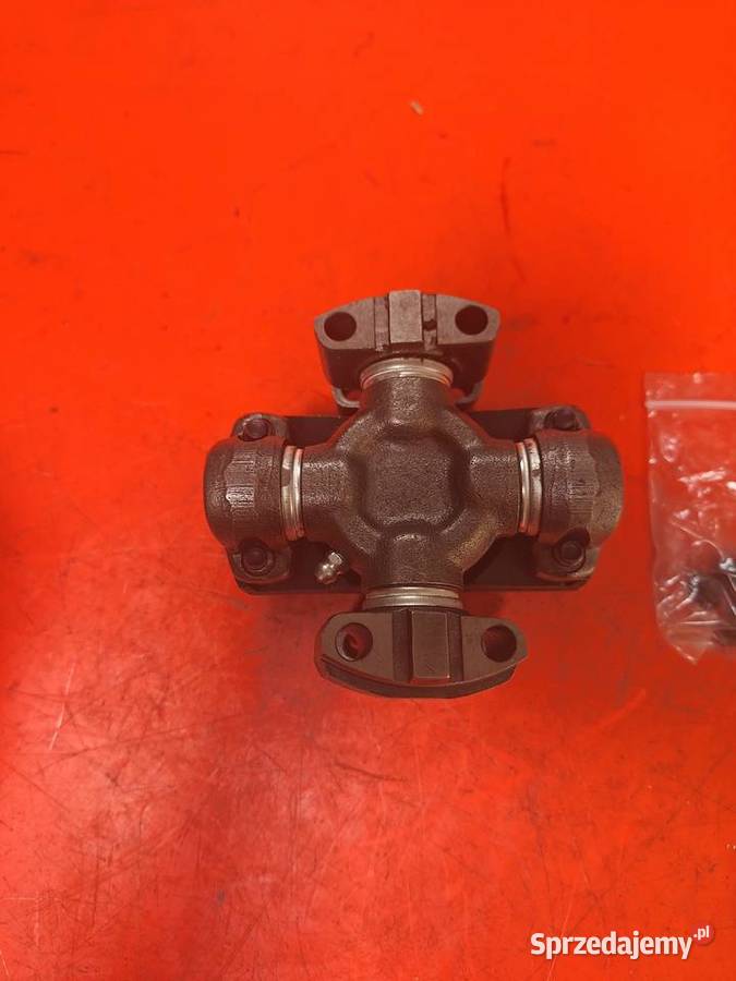 PRZEGUB CARDANA KPL MASSEY FERGUSON 5744000000 Sulechów
