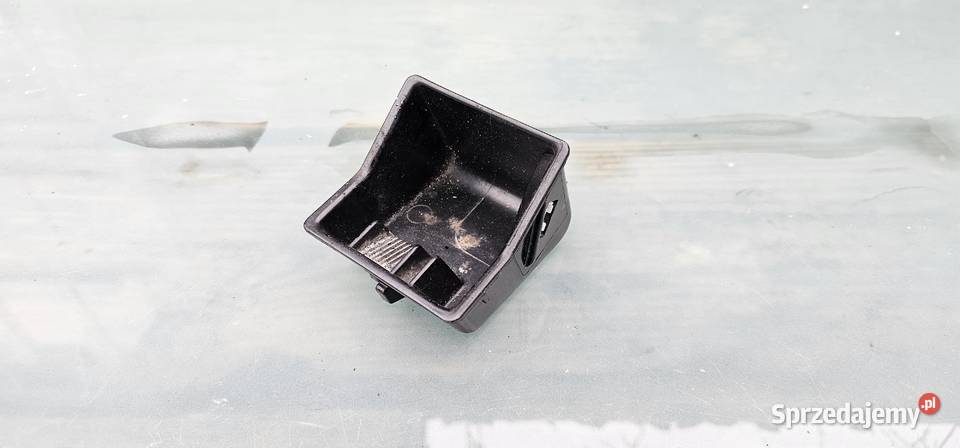 Wkład popielniczki mercedes w210 2108100530 Zbąszyń