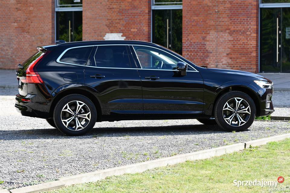 Volvo XC 60 Volvo XC60 Mild Hybrid 4x4 250 20 Olsztyn