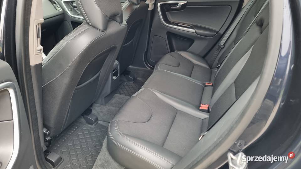 Volvo XC60 D3 Momentum Automat Led Navi Zamiana CD Skwierzyna