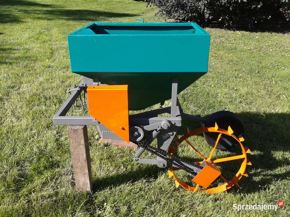 sadzarka do ziemniaków zawieszana na pług nieuszkodzony Sadzenie/siewniki Chełm