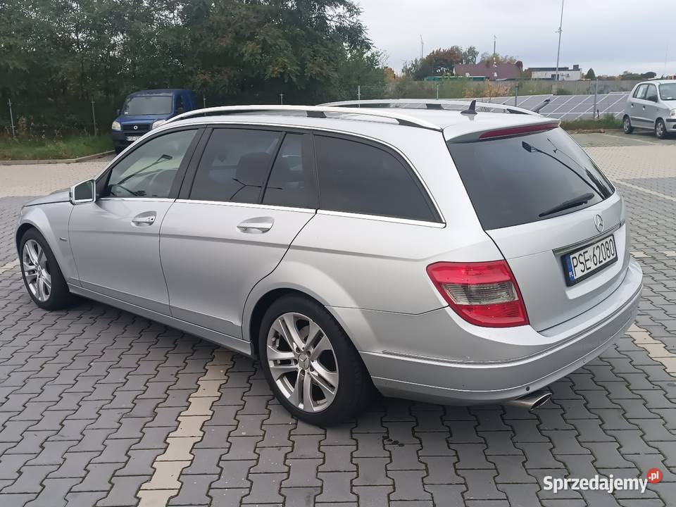 Piękny Mercedes w204 zamiana Rok produkcji 2009 Śrem