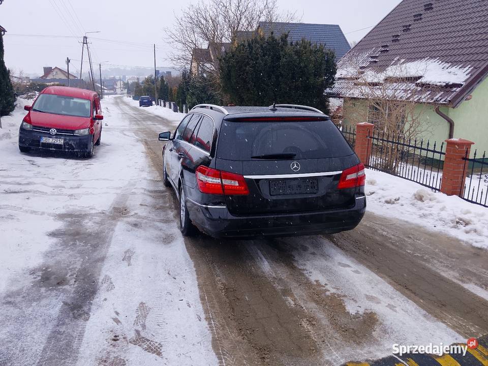 Mercedes Kołczygłowy