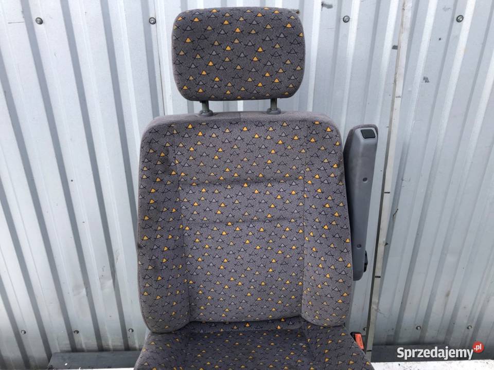 FOTEL PRAWY PRZÓD MERCEDES W638 Bus 9603