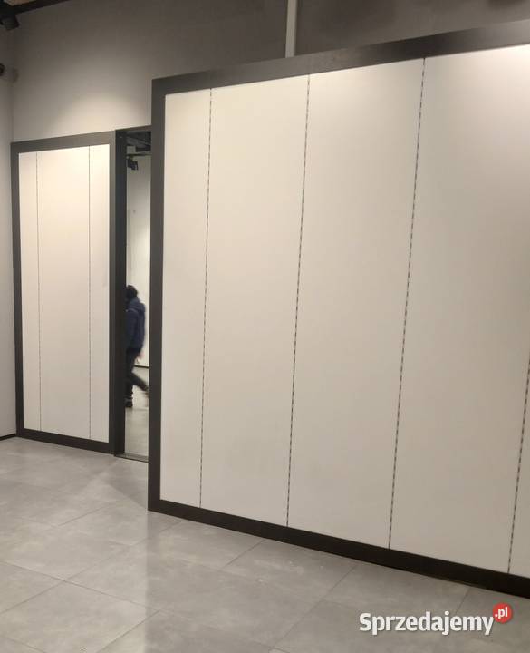 Meble sklepowe moduły ścienne do piątku