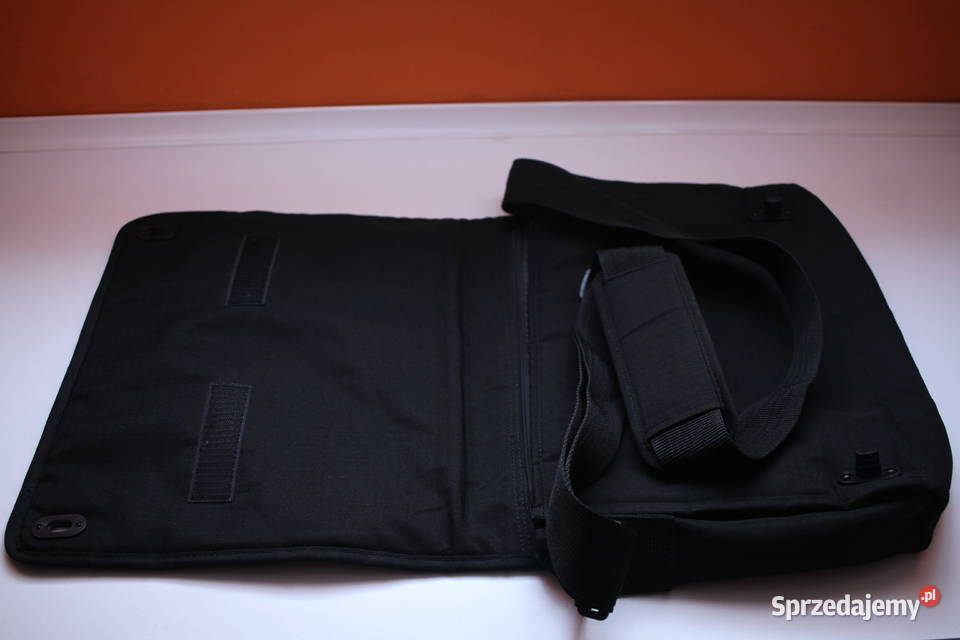 Czarna torba na ramię IKEA laptop pokrowiec Toruń