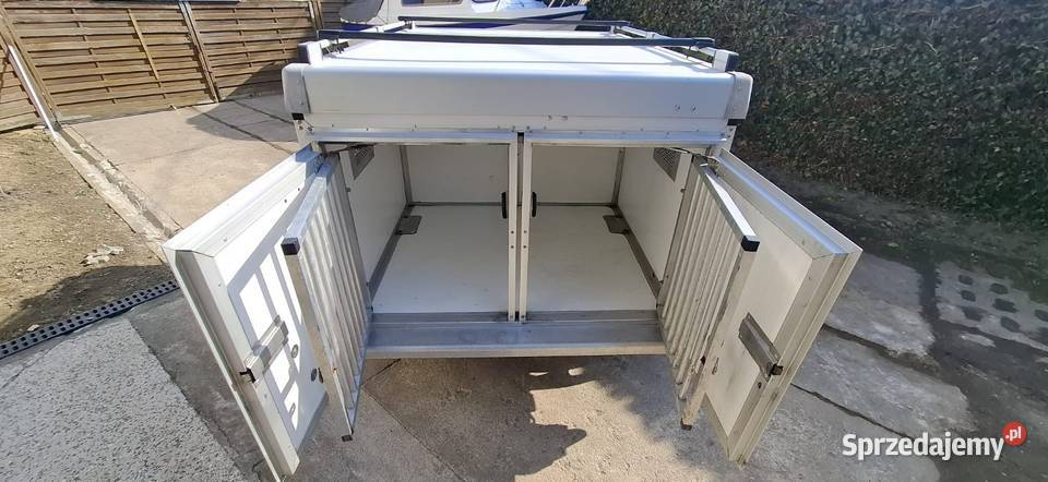 Przyczepa do przewozu psów pomorskie Tczew