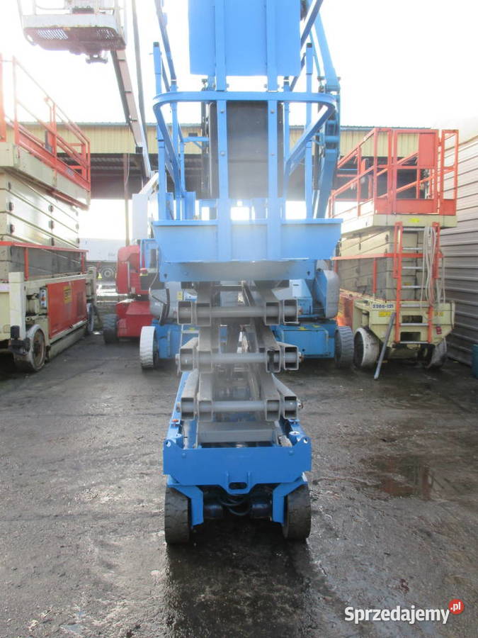 Podnośnik nożycowy podest ruchomy 12 m Genie Pleszew