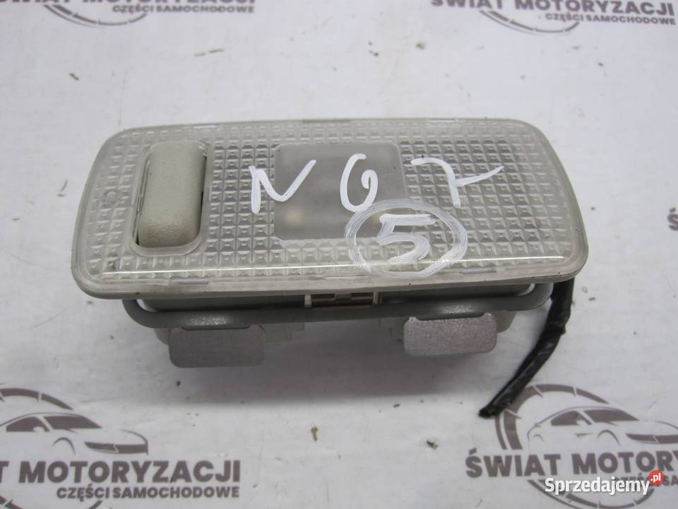 QASHQAI I J10 10r lampka podsufitki Oświetlenie kabiny