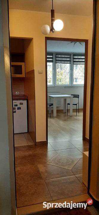 Przytulna kawalerka na Grochowie 28 m2 Rok budowy 1980 mazowieckie Warszawa