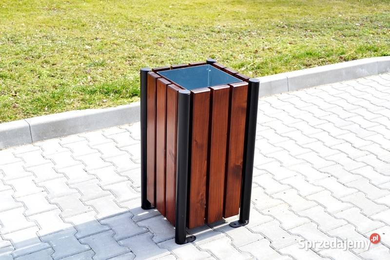 Kosz na śmieci odpadki uliczny drewniany stalowy Busko-Zdrój