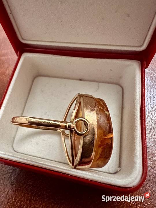 Piękny złoty pierścionek z wyjątkowym bursztynem Rybnik