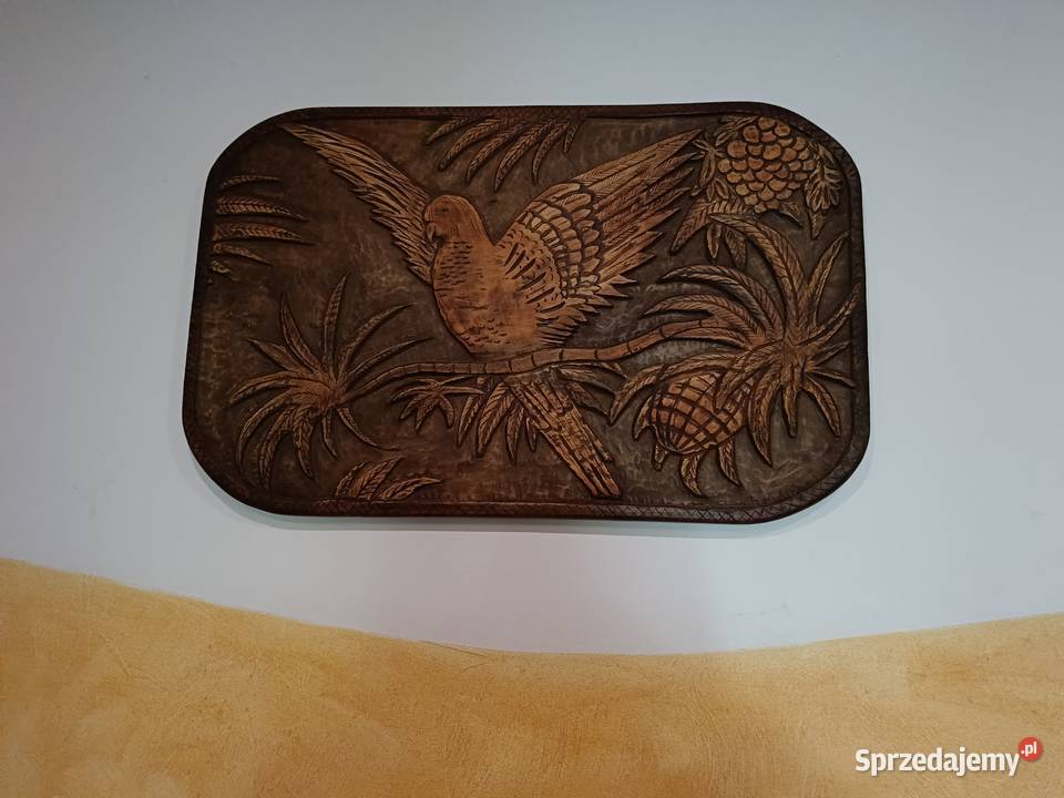 Duża płaskorzeźba z drewna Papuga Figurki i rzeźby