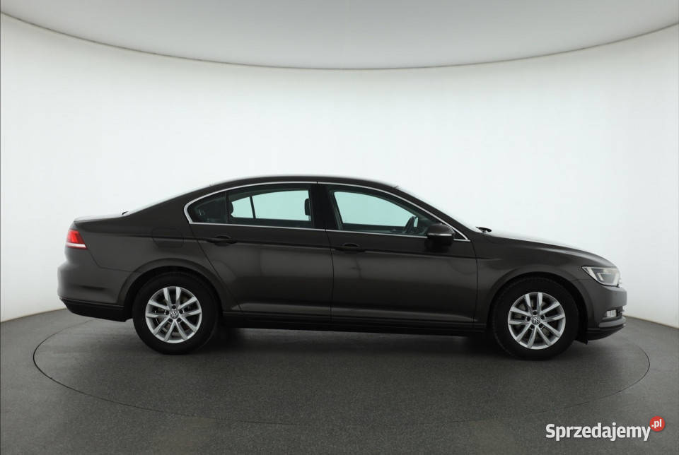 VW Passat 20 TDI 4/5 Piaseczno