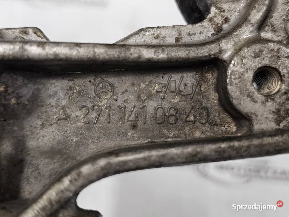 MERCEDES W212 18 B CGI 271860 łapa silnika