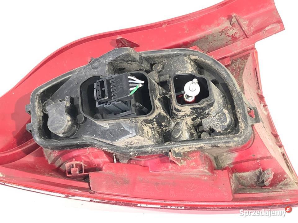 LAMPA PRAWY TYŁ RENAULT TWINGO II Hatchback