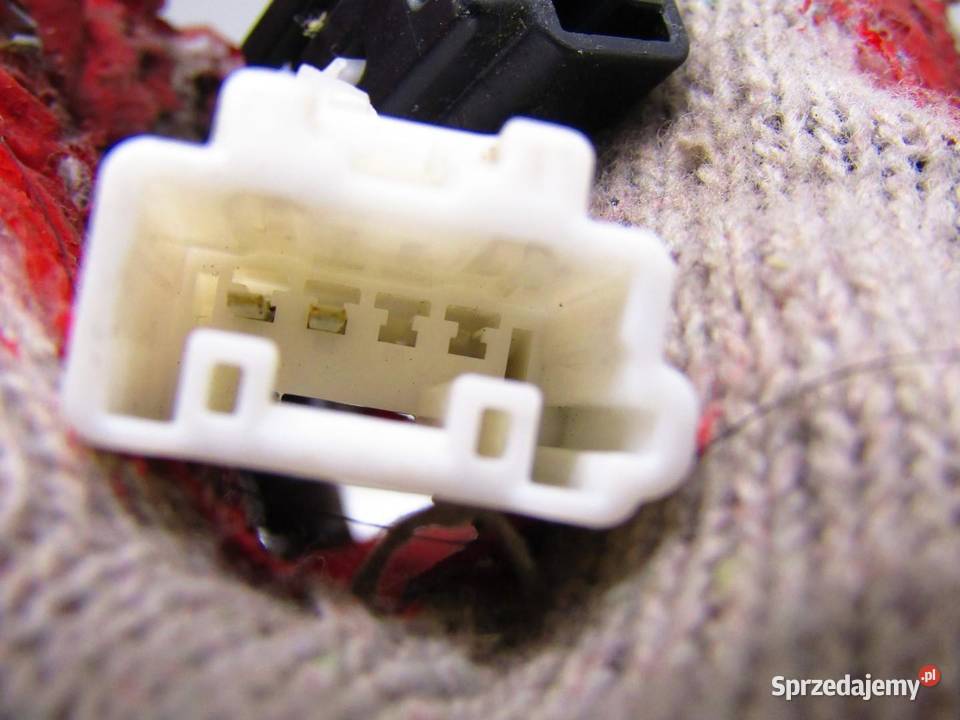 KLAMRA ZAPINKA PASA BEZPIECZEŃSTWA TYLNA TYŁ