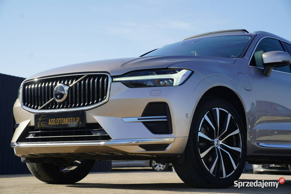 Volvo XC 60 RECHARGE panorama 4x4 kamery 360 acc centralny zamek Otmuchów