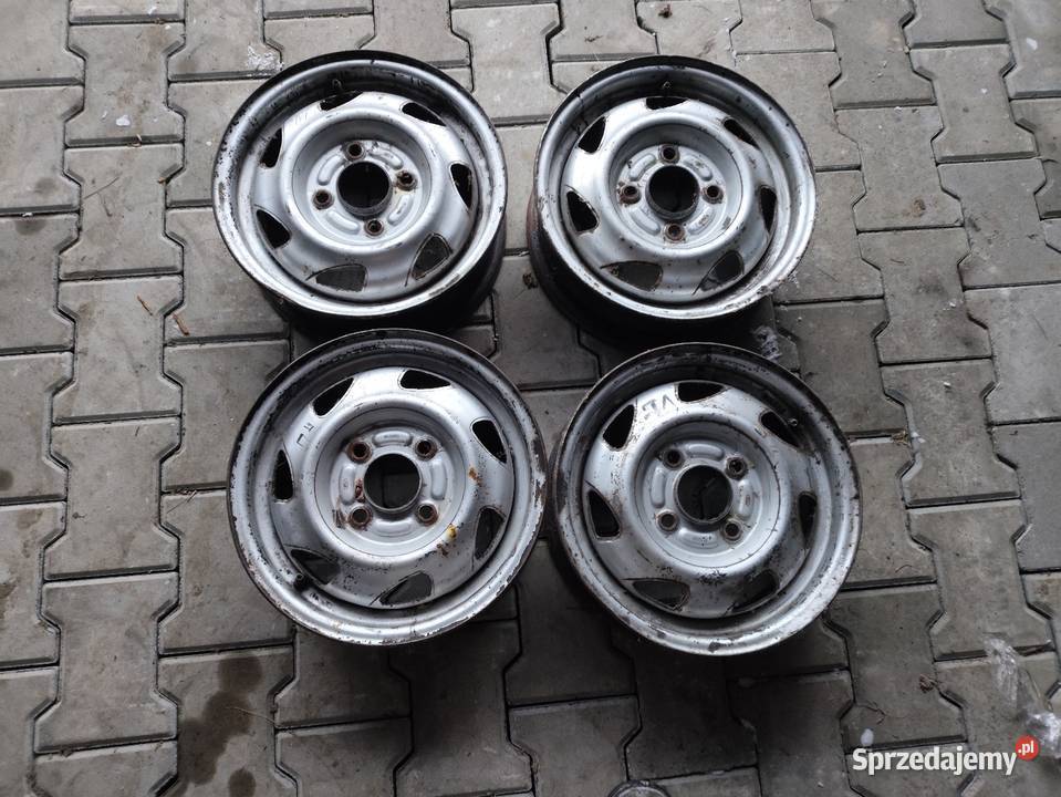 Felgi stalowe 13 fiesta sprzedam