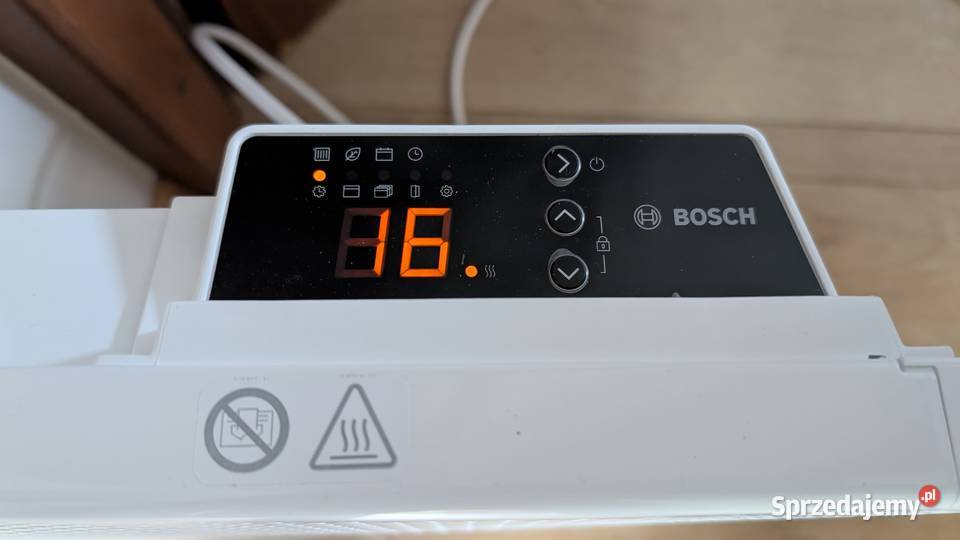 Grzejnik konwektorowy Bosch HC400025 2500W Jadowniki sprzedam