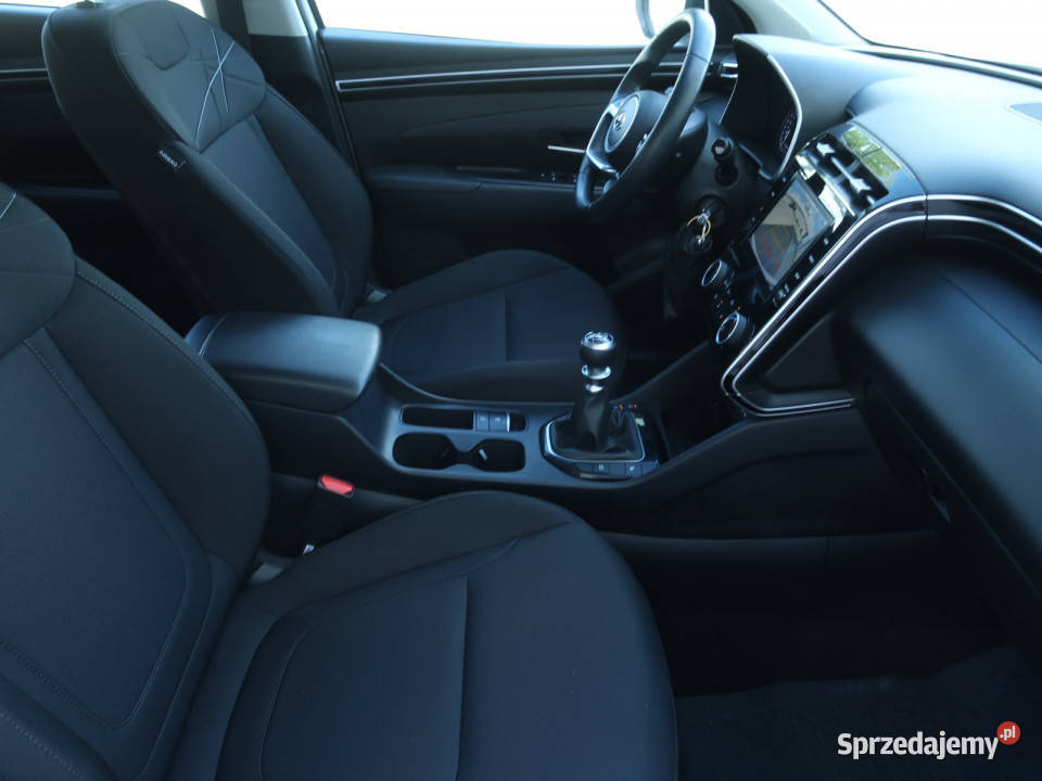 Hyundai Tucson 16 TGDI biały