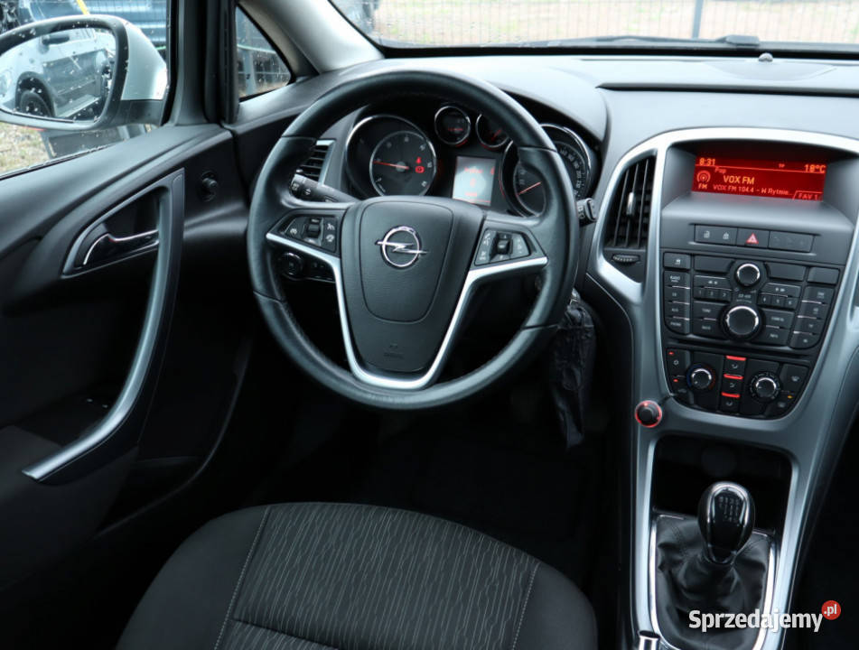 Opel Astra 17 CDTI relingi dachowe Astra Piaseczno