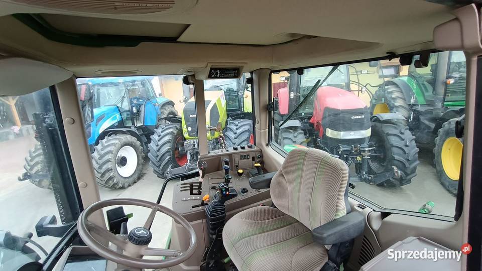 John Deere 6330 z ładowaczem MAILLEUX