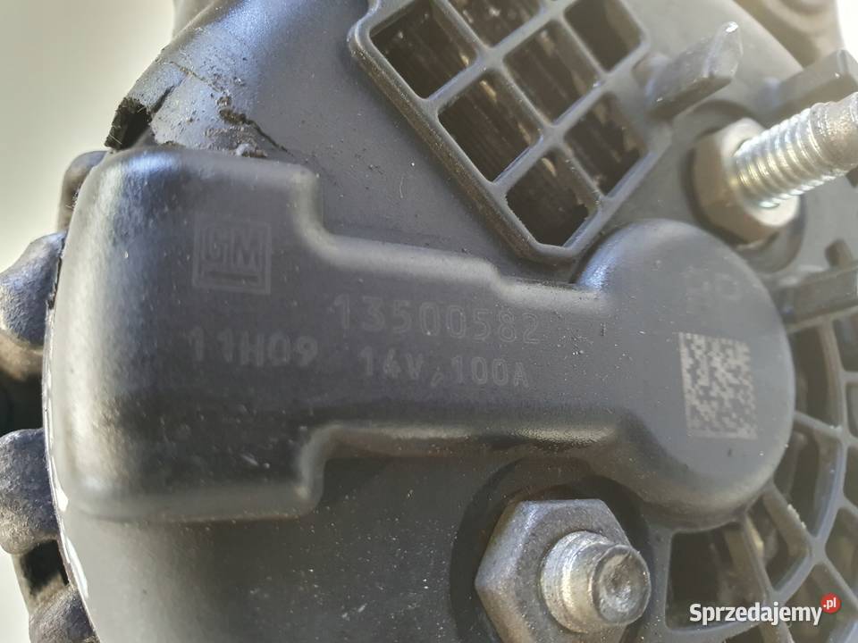 ALTERNATOR Opel Meriva B 14 T Turbo 13500582