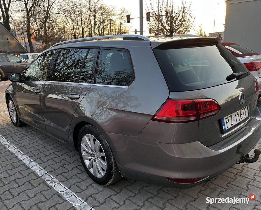 VOLKSWAGEN GOLF VII Kompaktowy samochód z 2013 r 1598cm3